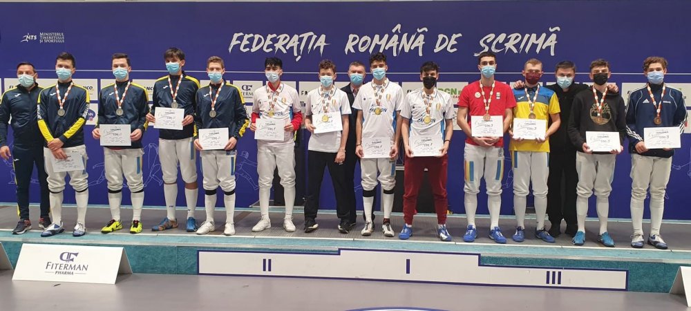 Scrimă / Echipa CS Dinamo Bucureşti 1, noua campioană națională la sabie - juniori - 26019601220707462897417936119384-1637850841.jpg