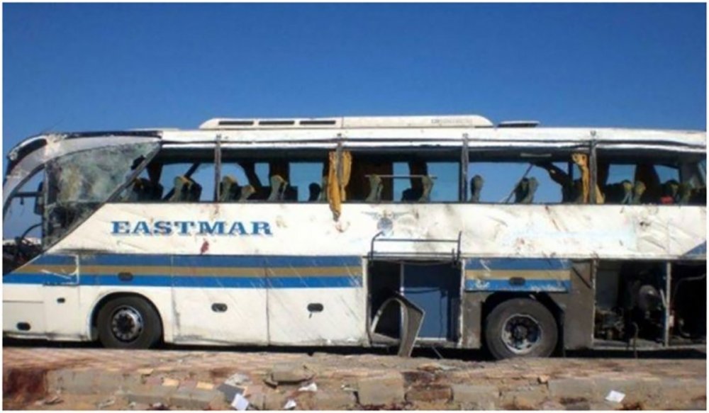 Cel puțin 16 morți într-un accident dintre un microbuz și un autobuz - acc-1641644668.jpg