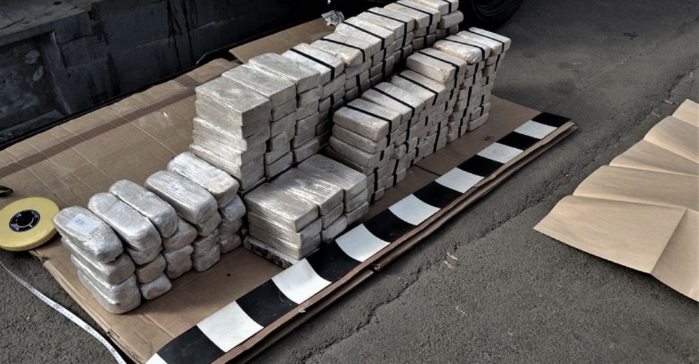 20 de kilograme de heroină, confiscate după percheziții în Constanța și în alte județe - capturaheroina-1571086634.jpg